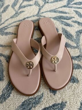 Tory Burch Blush Pink Leather Thong Sandals with Gold Logo